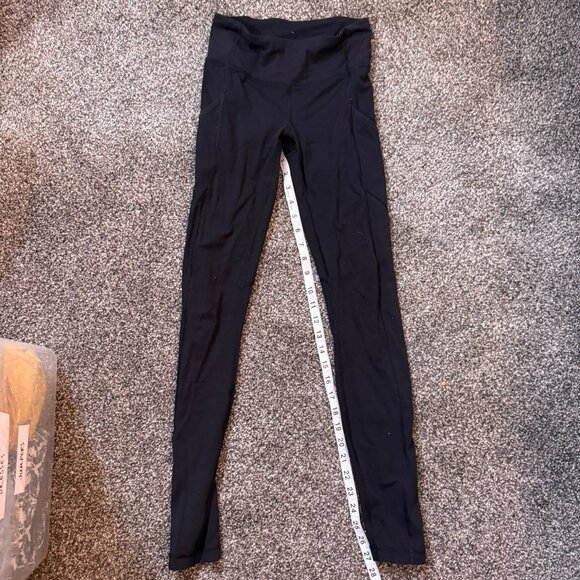 Lululemon Women's Size 2, Black leggings with pockets - Picture 1 of 4